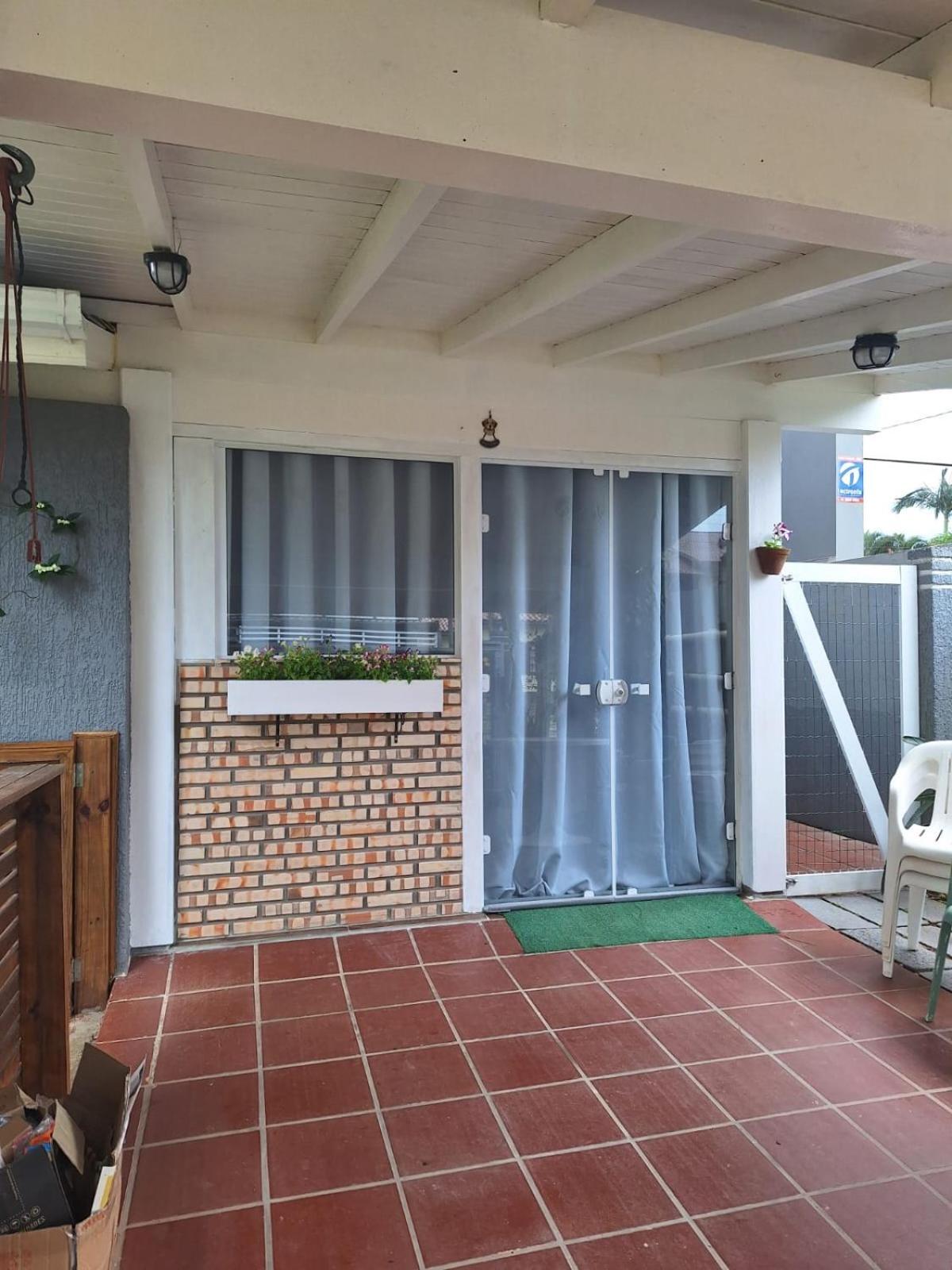 Casa Centro Garopaba 1 Suite C/ Sacada Экстерьер фото